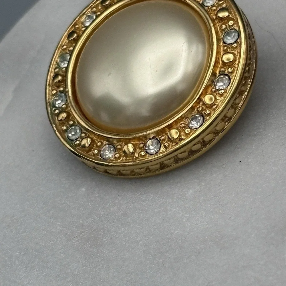 Vintage Liz Claiborne Clip On Earrings Faux Pearl Rhinestones Old Money
